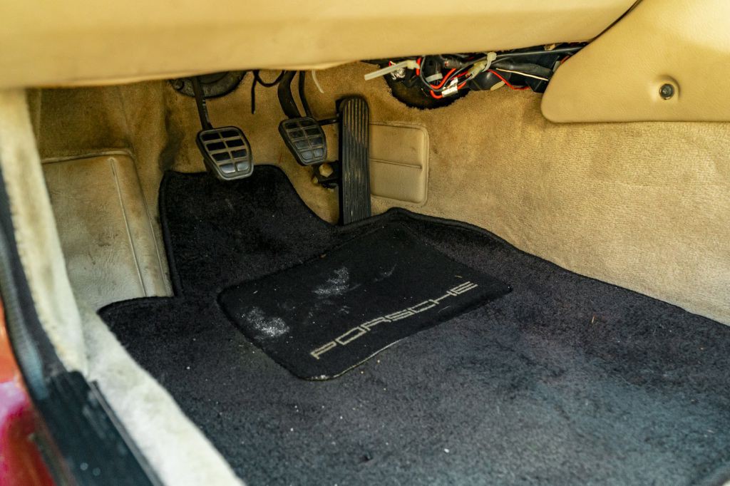 1986 Porsche 944 Image 60