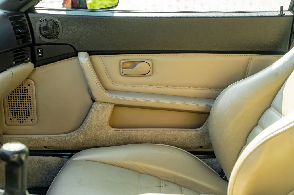 1986 Porsche 944 Image 74