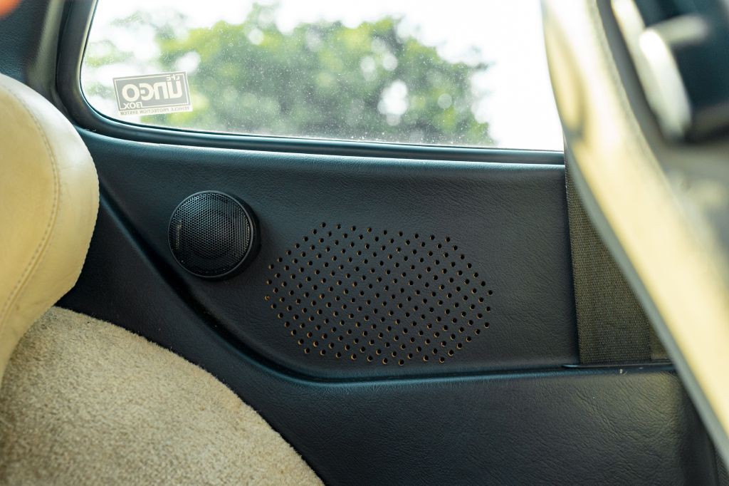 1986 Porsche 944 Image 75