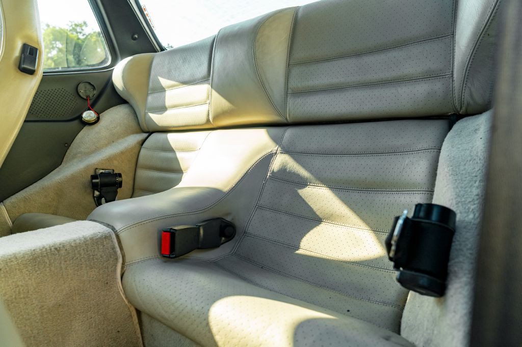 1986 Porsche 944 Image 77