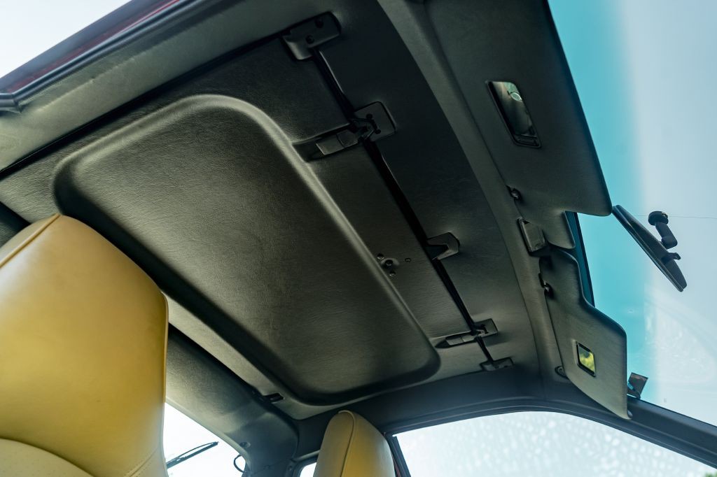 1986 Porsche 944 Image 78