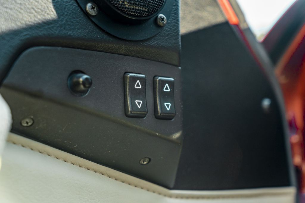 1986 Porsche 944 Image 79