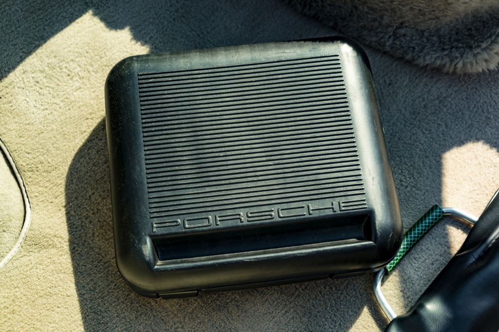 1986 Porsche 944 Image 93