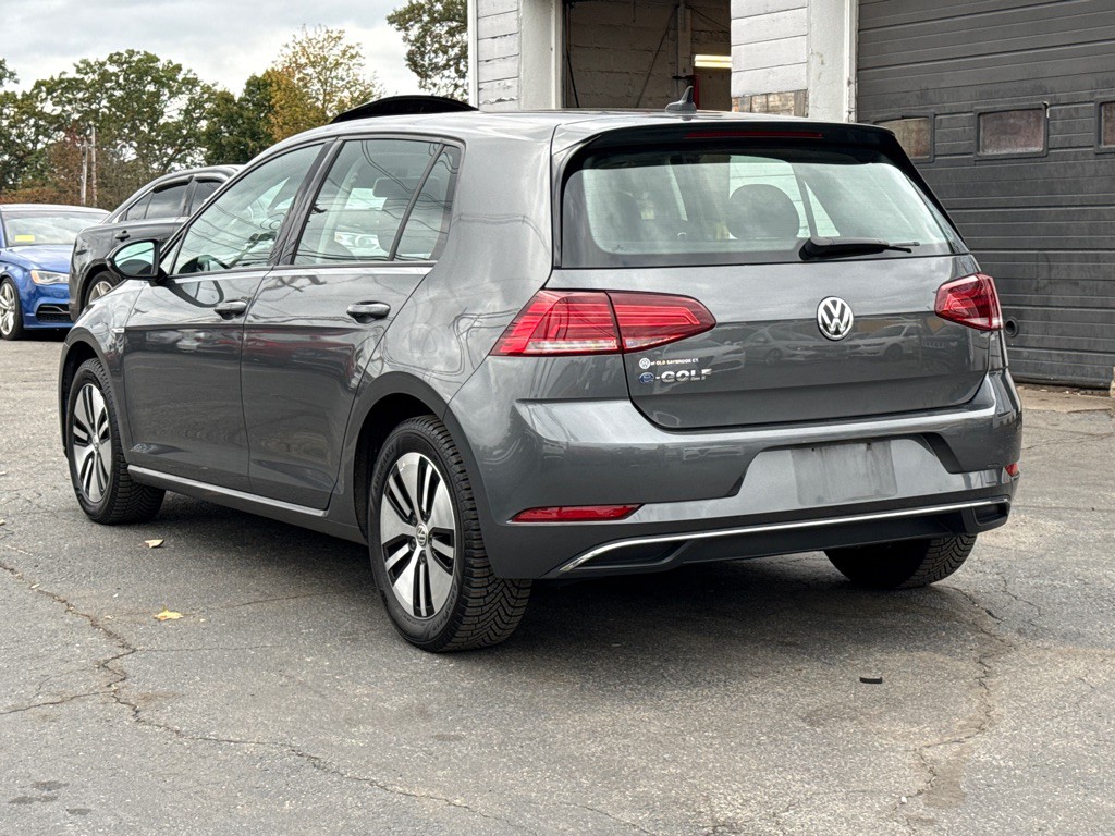 2019 Volkswagen Golf Image 3