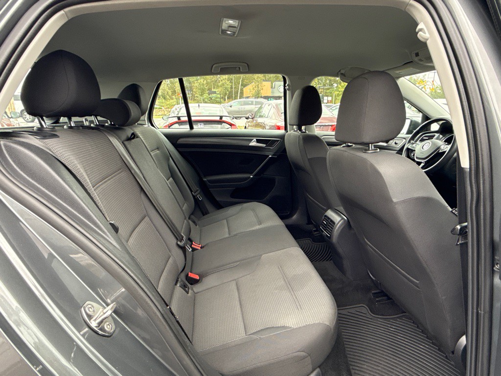 2019 Volkswagen Golf Image 14