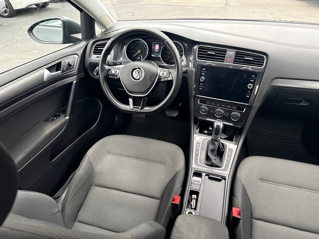 2019 Volkswagen Golf Image 18