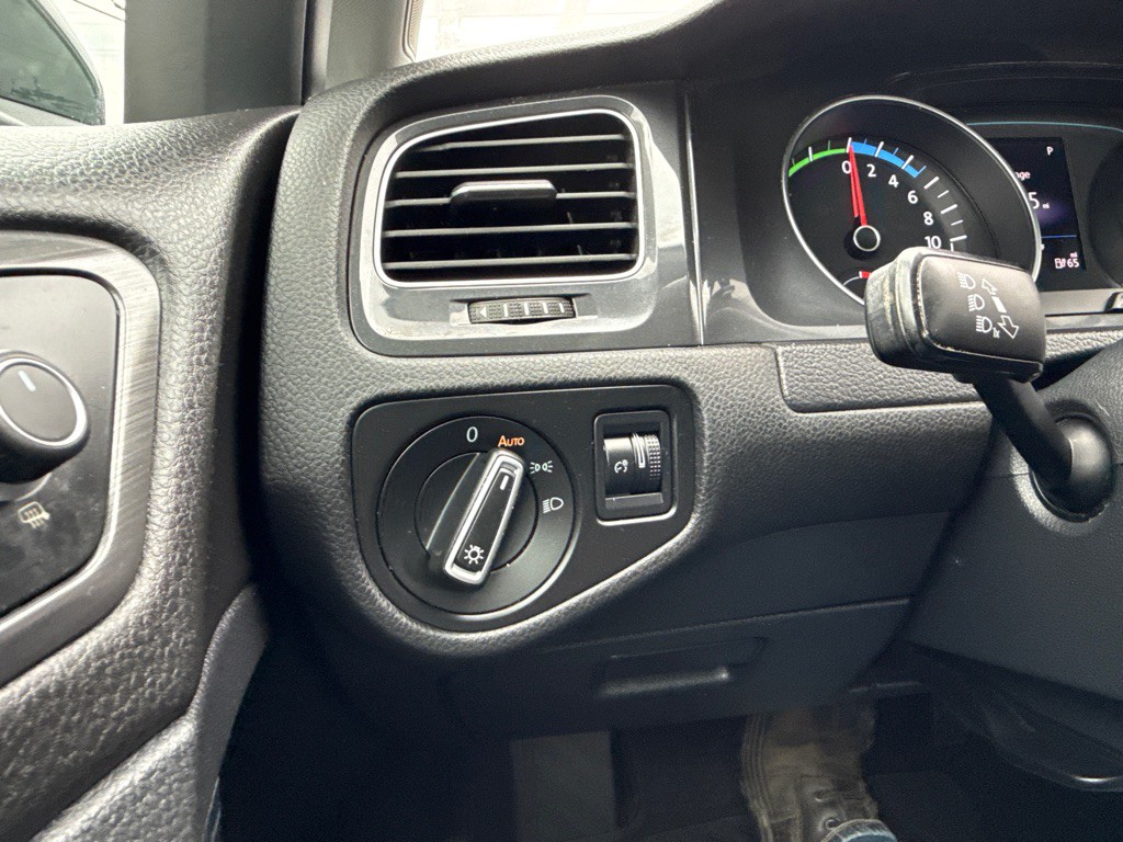2019 Volkswagen Golf Image 22