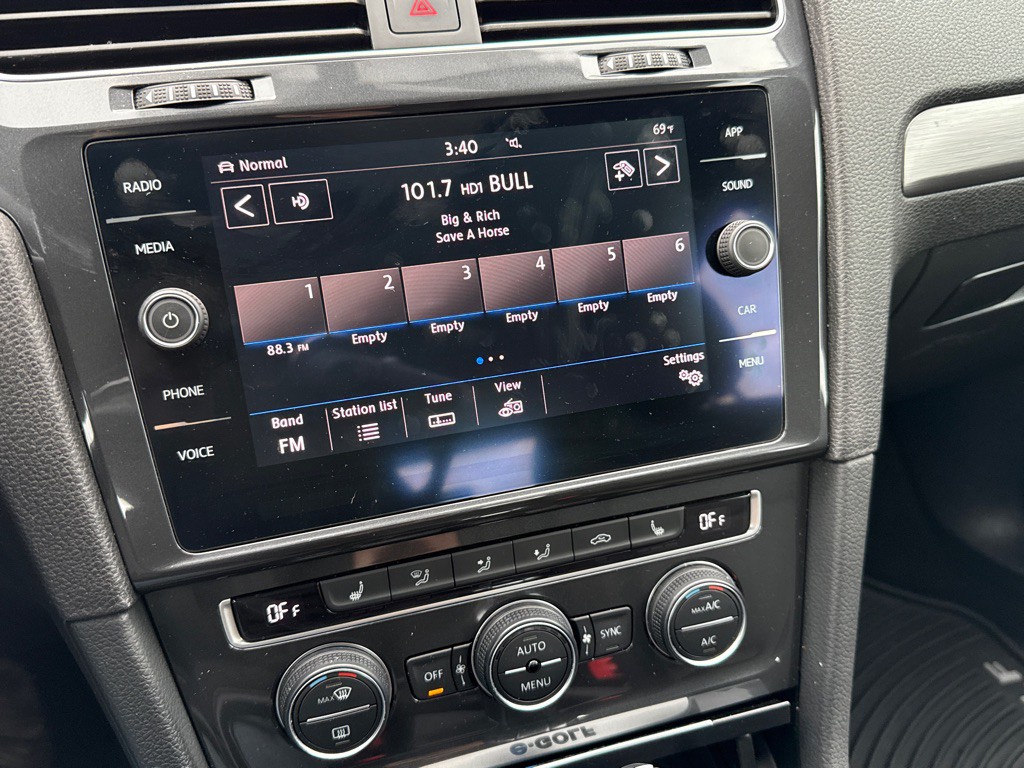 2019 Volkswagen Golf Image 27