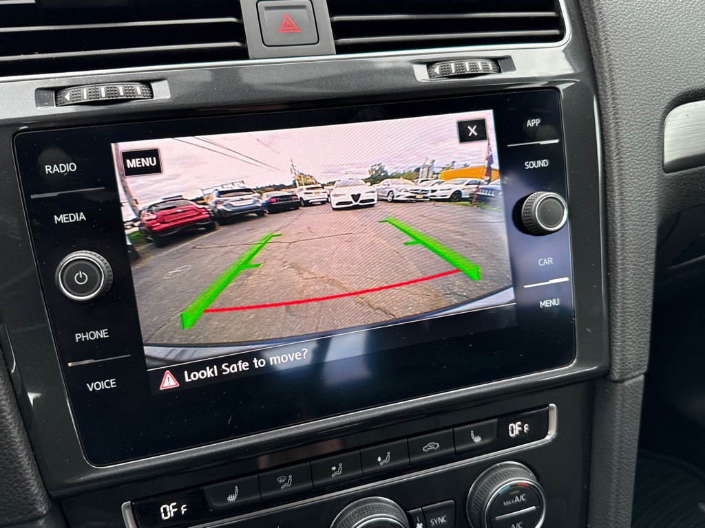 2019 Volkswagen Golf Image 28