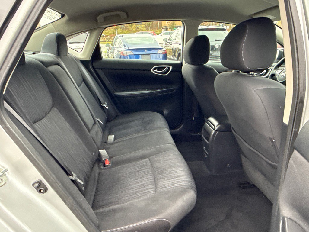 2019 Nissan Sentra Image 16