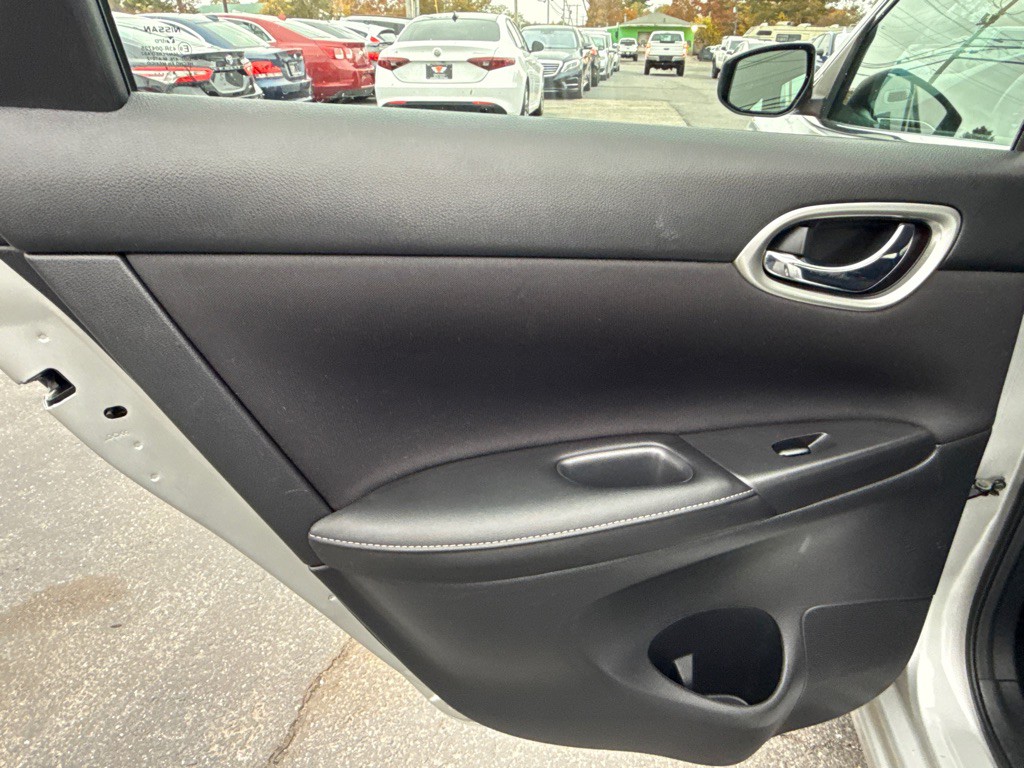 2019 Nissan Sentra Image 25