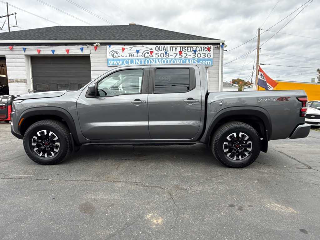 2022 Nissan Frontier Image 2