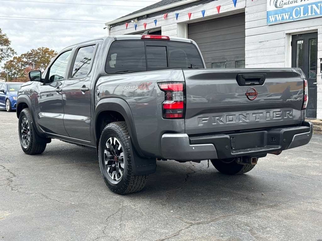 2022 Nissan Frontier Image 3
