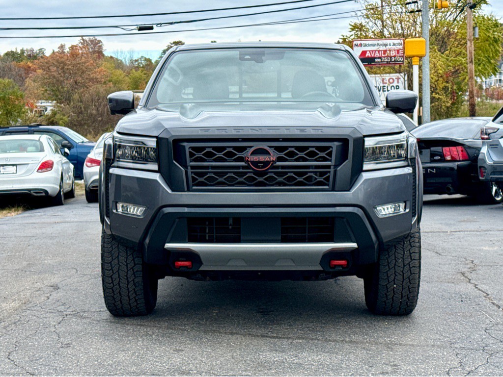2022 Nissan Frontier Image 8
