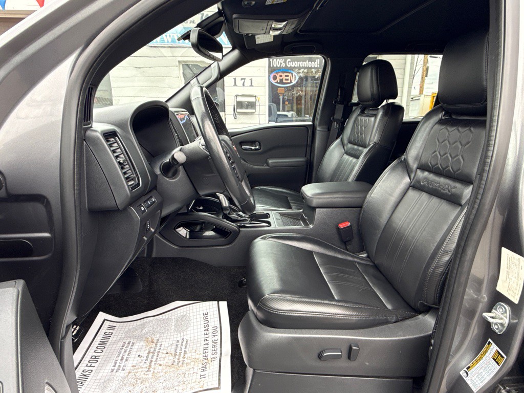 2022 Nissan Frontier Image 10