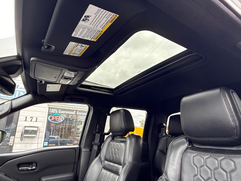 2022 Nissan Frontier Image 22