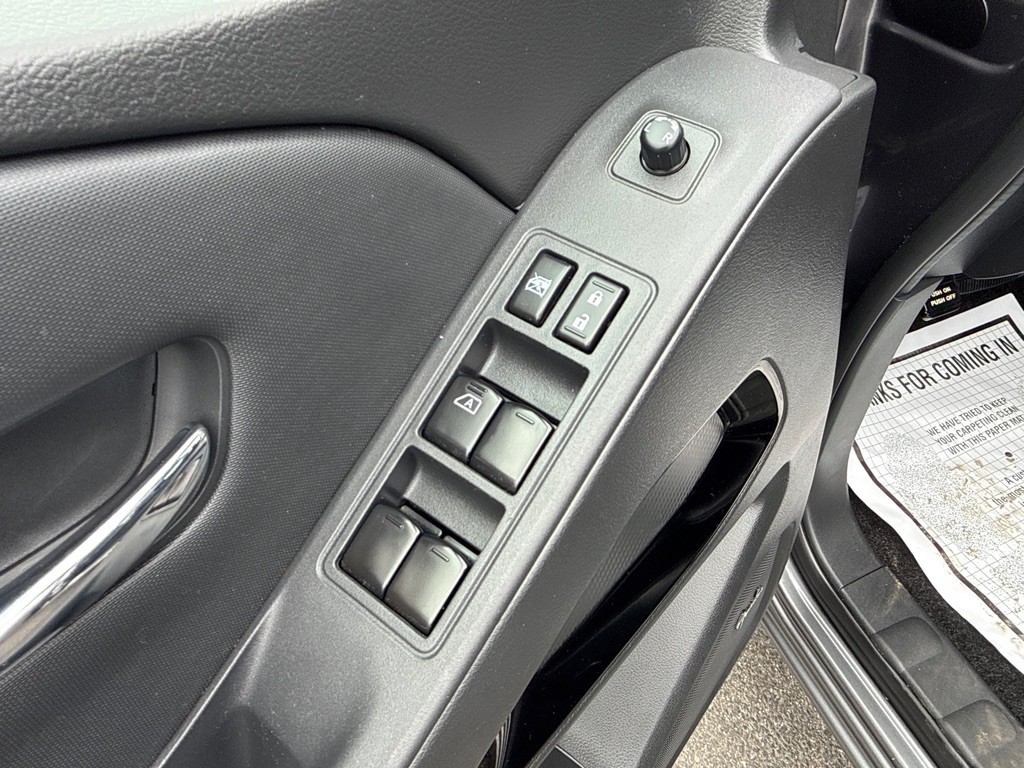 2022 Nissan Frontier Image 38