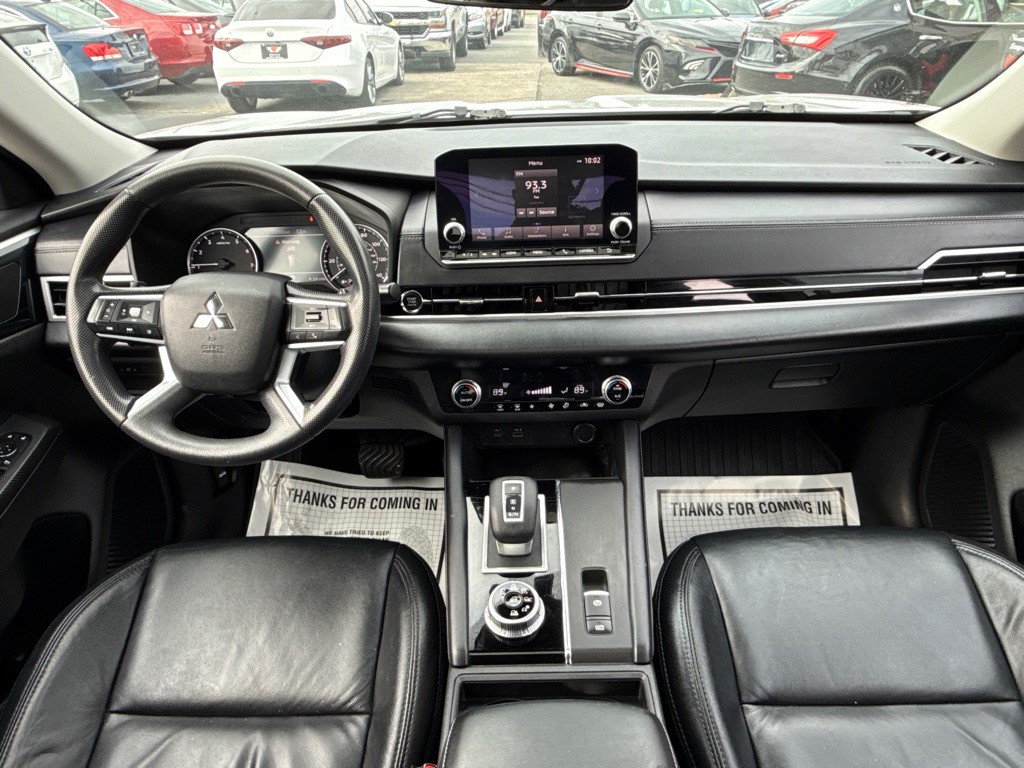 2022 Mitsubishi Outlander Image 19