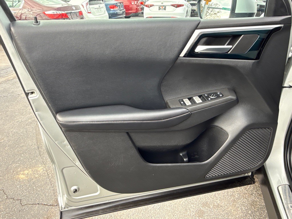 2022 Mitsubishi Outlander Image 24