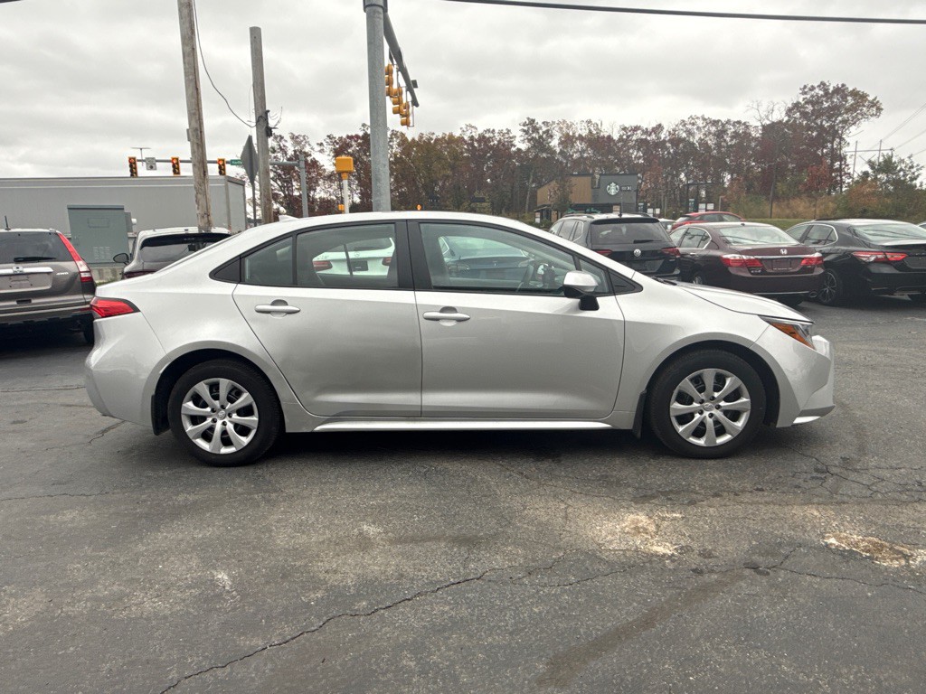 2023 Toyota Corolla Image 6