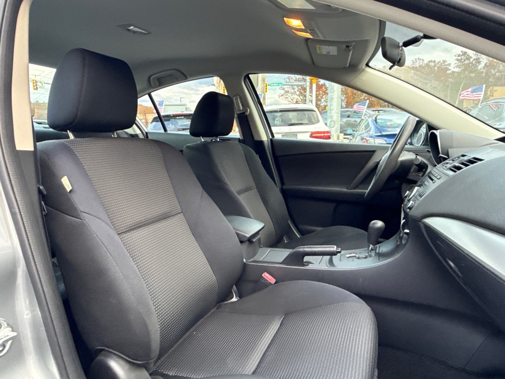2013 Mazda Mazda3 Image 13
