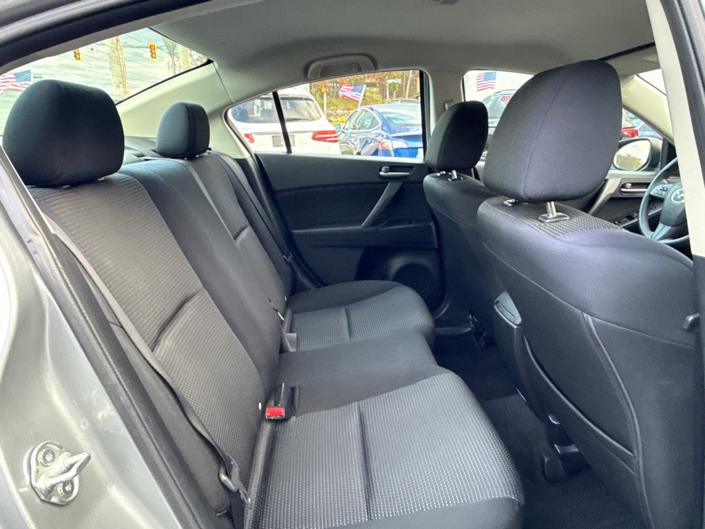 2013 Mazda Mazda3 Image 14