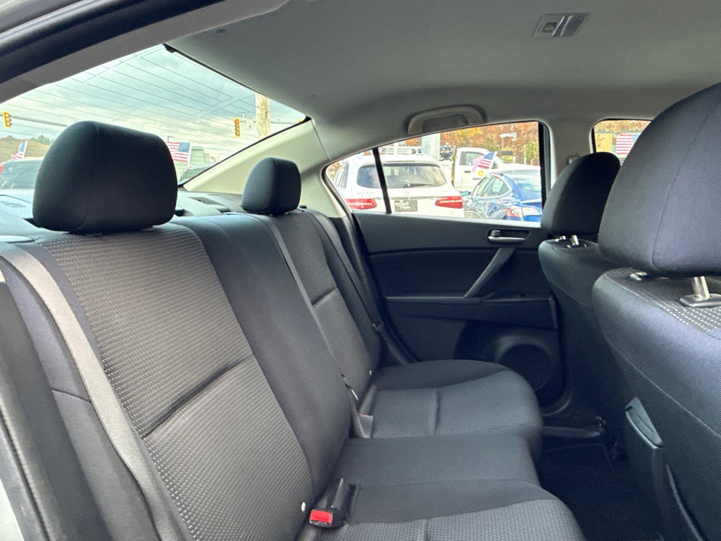 2013 Mazda Mazda3 Image 15