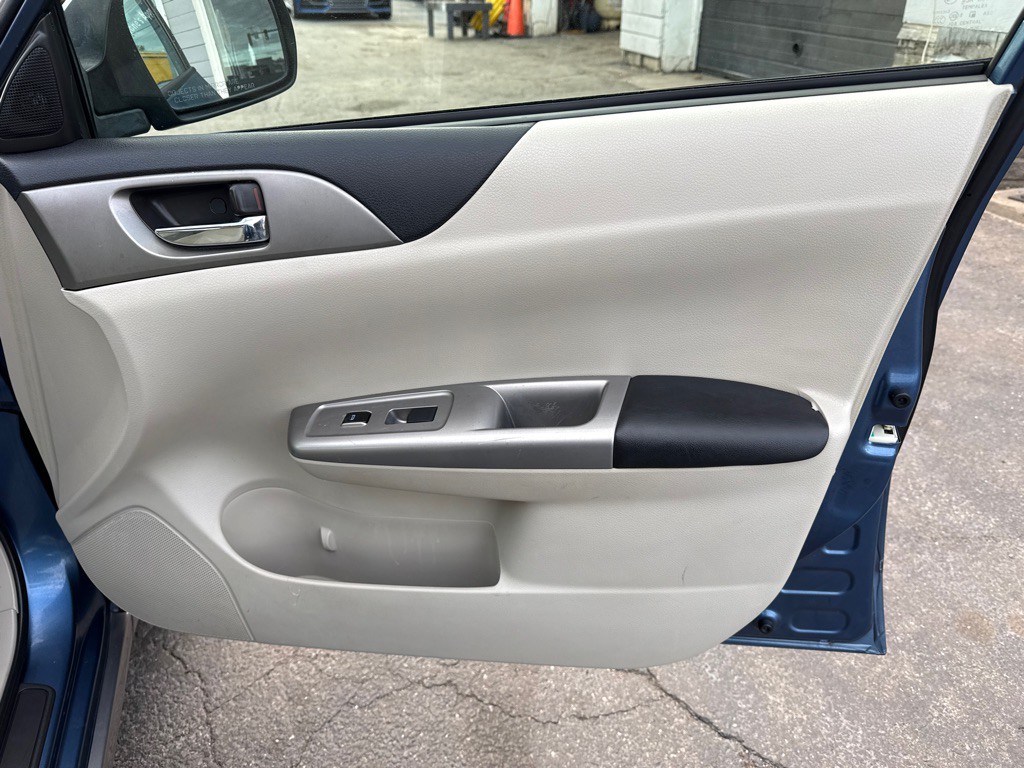 2010 Subaru Impreza Image 21