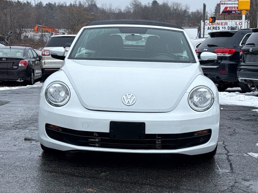 2015 Volkswagen Beetle Image 3