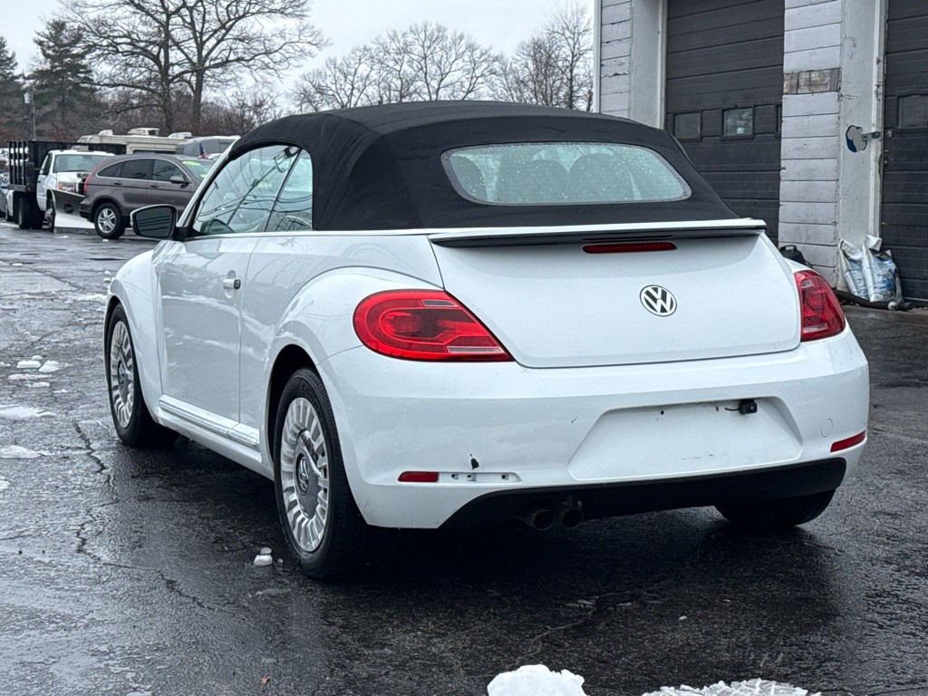 2015 Volkswagen Beetle Image 7