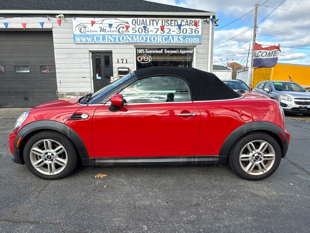 2013 MINI Cooper Image 2