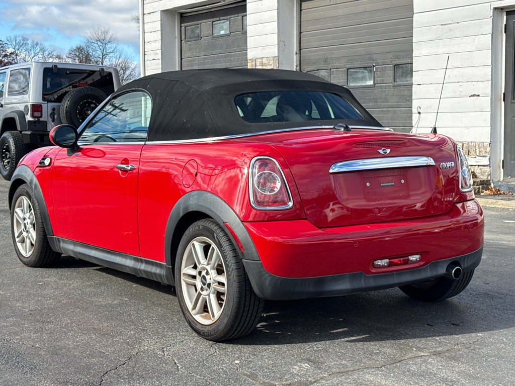 2013 MINI Cooper Image 3