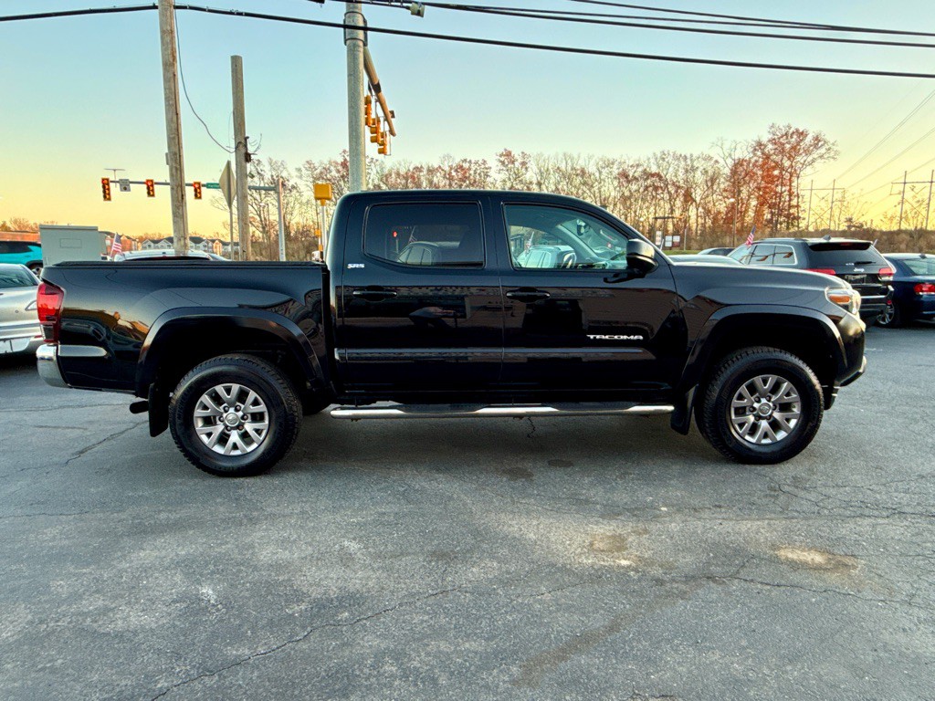 2018 Toyota Tacoma Image 6