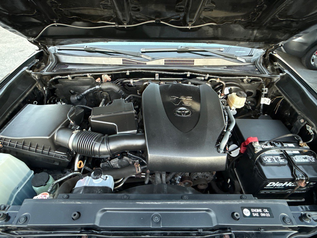 2018 Toyota Tacoma Image 22