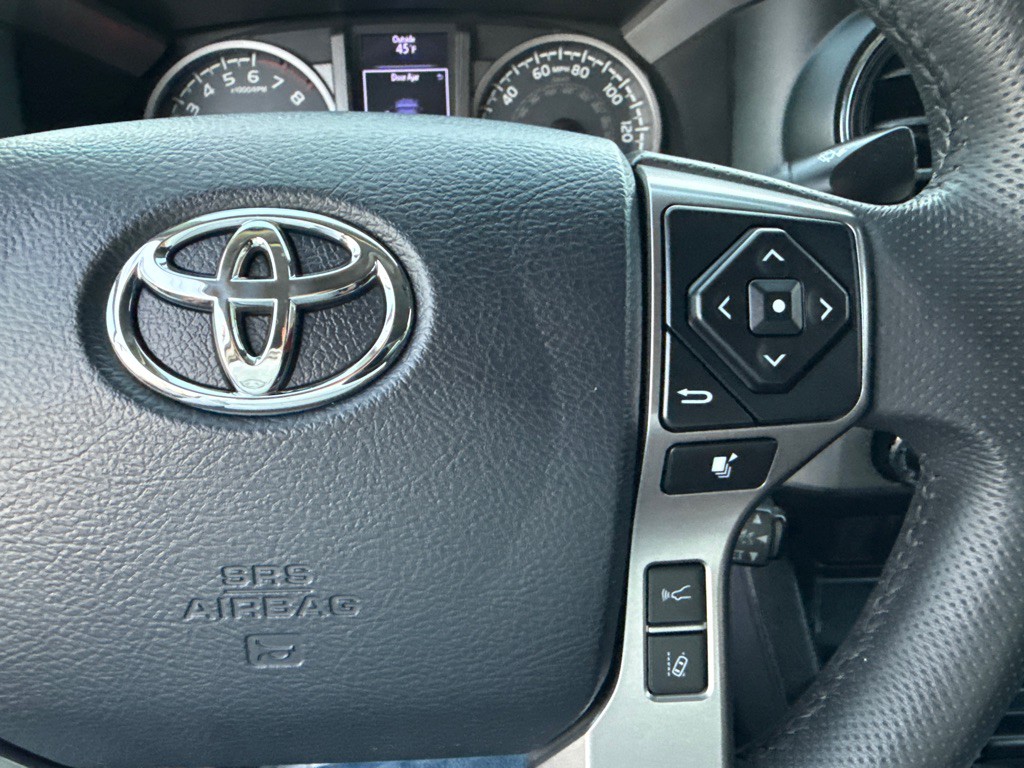 2018 Toyota Tacoma Image 24
