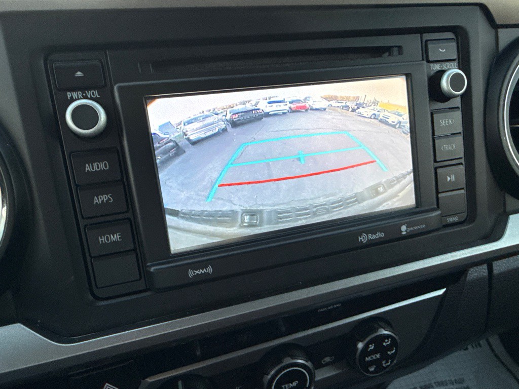 2018 Toyota Tacoma Image 30