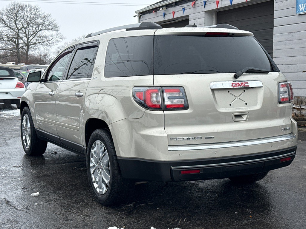 2017 GMC Acadia Image 3