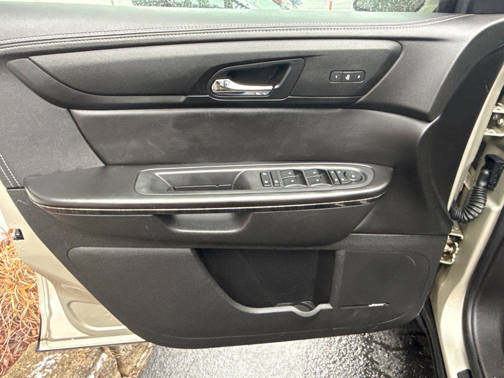 2017 GMC Acadia Image 22