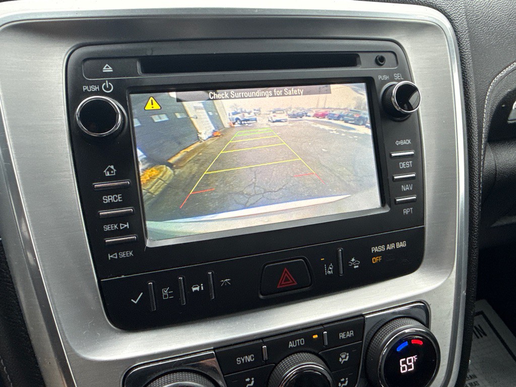 2017 GMC Acadia Image 26