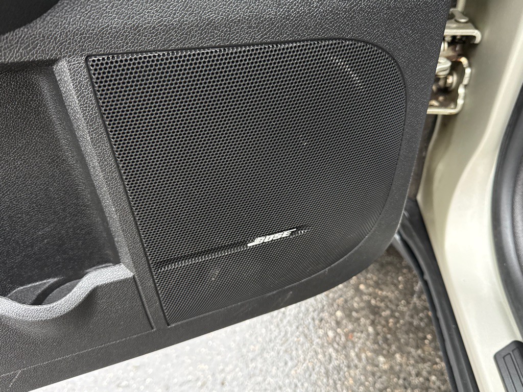 2017 GMC Acadia Image 32