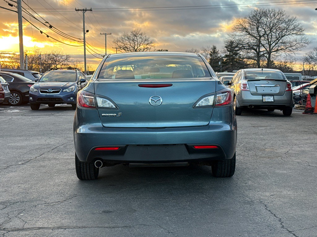 2011 Mazda Mazda3 Image 5