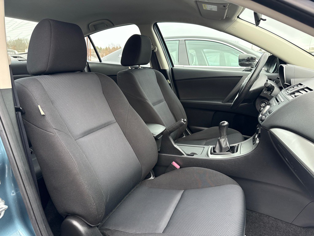 2011 Mazda Mazda3 Image 11