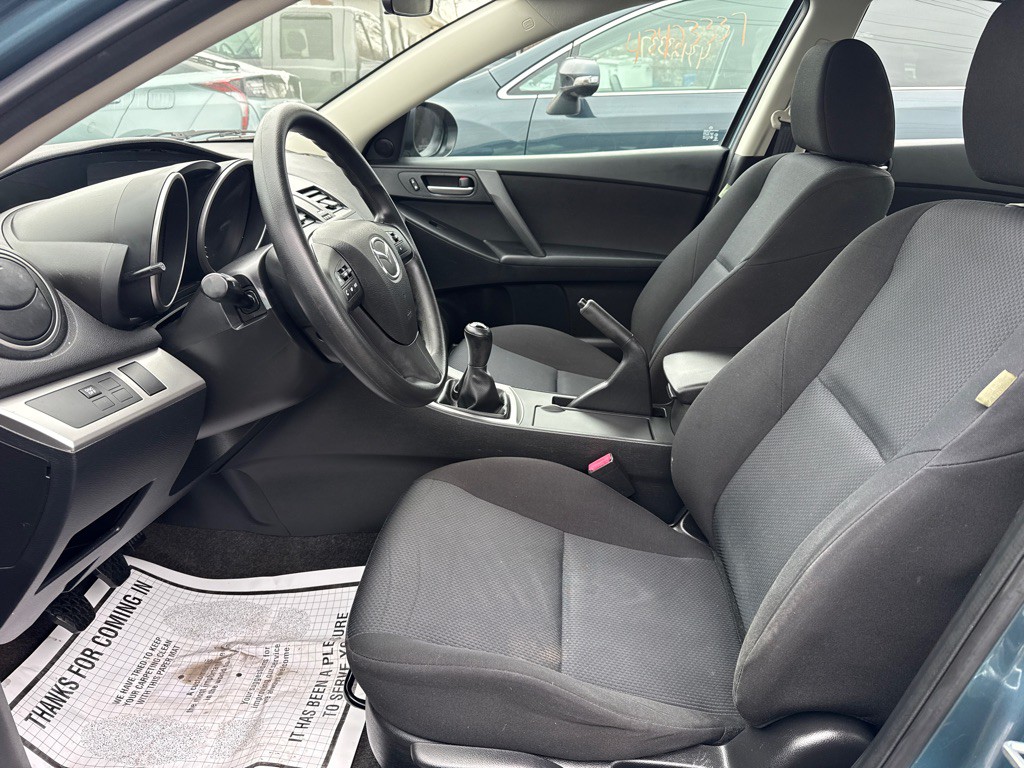 2011 Mazda Mazda3 Image 18