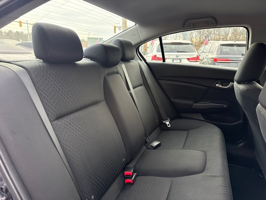 2015 Honda Civic Image 16