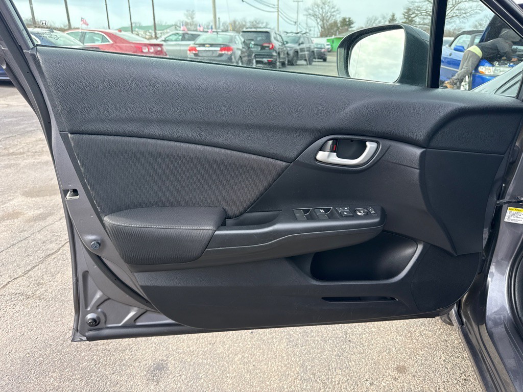 2015 Honda Civic Image 21