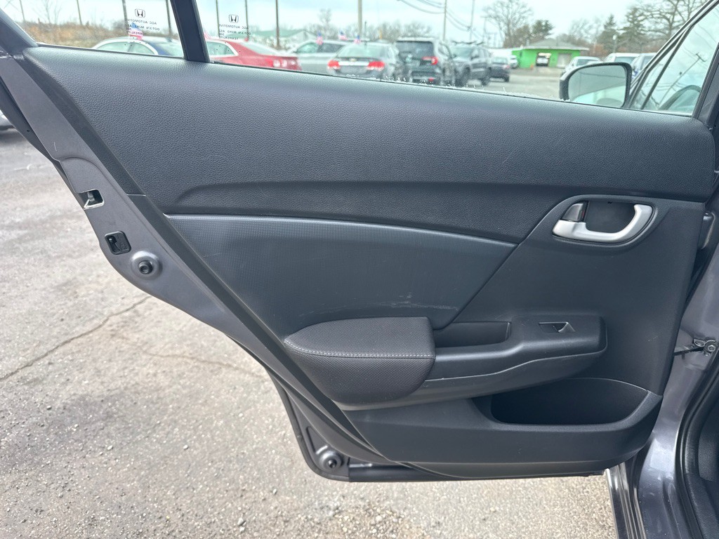 2015 Honda Civic Image 22