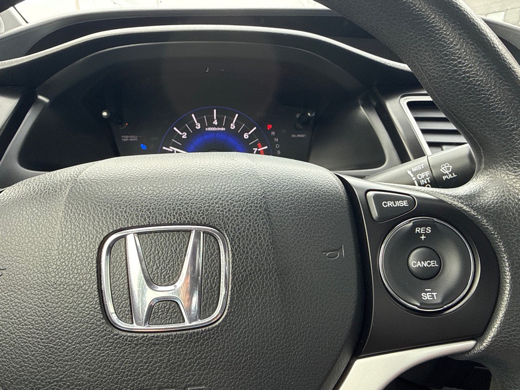 2015 Honda Civic Image 25