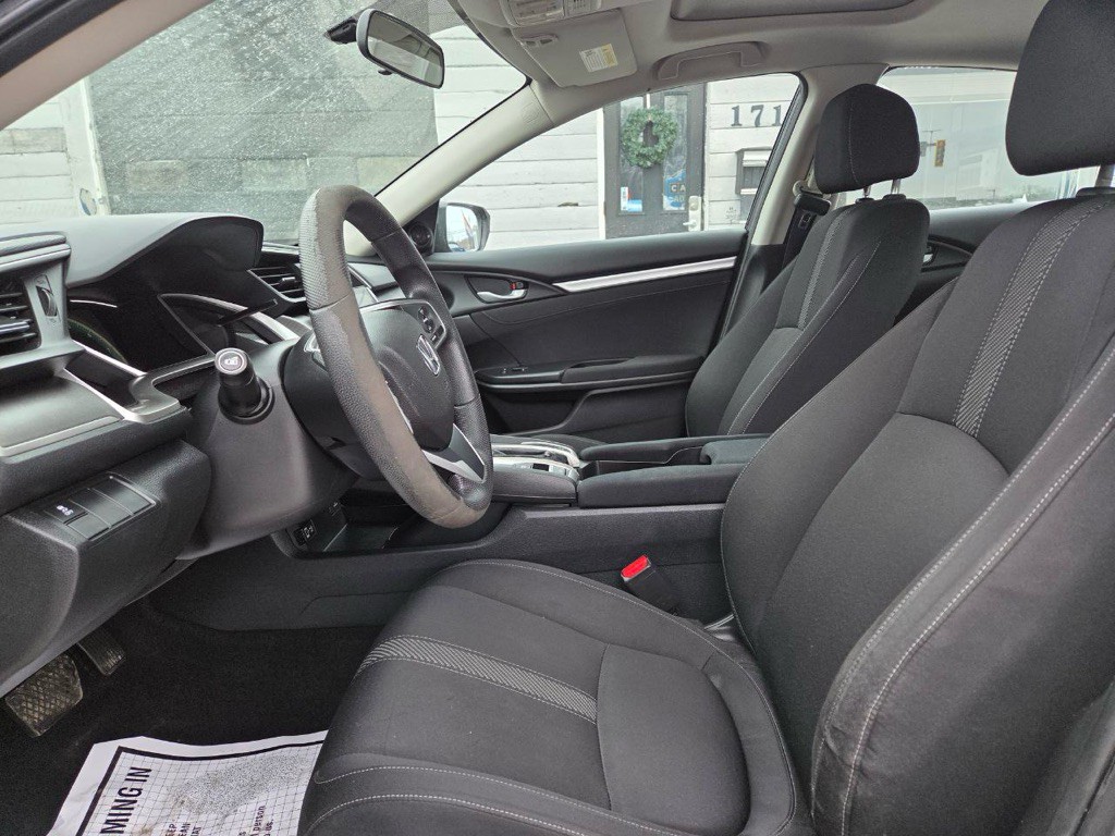 2017 Honda Civic Image 10