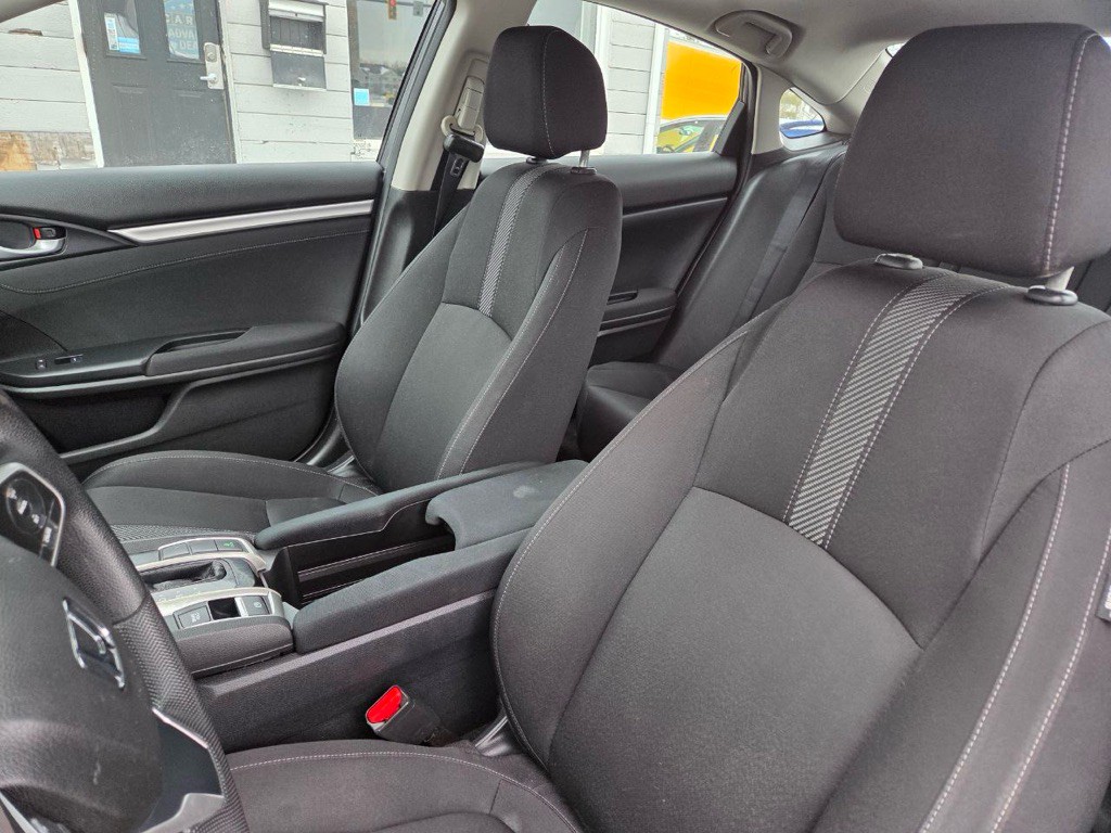 2017 Honda Civic Image 11