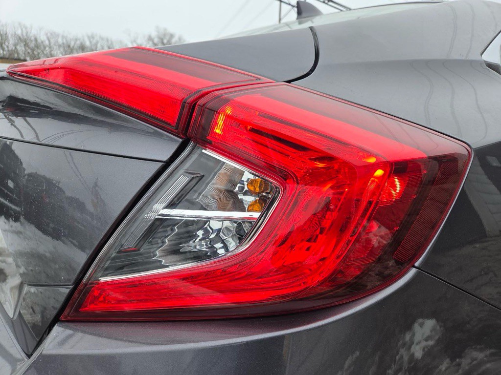 2017 Honda Civic Image 12